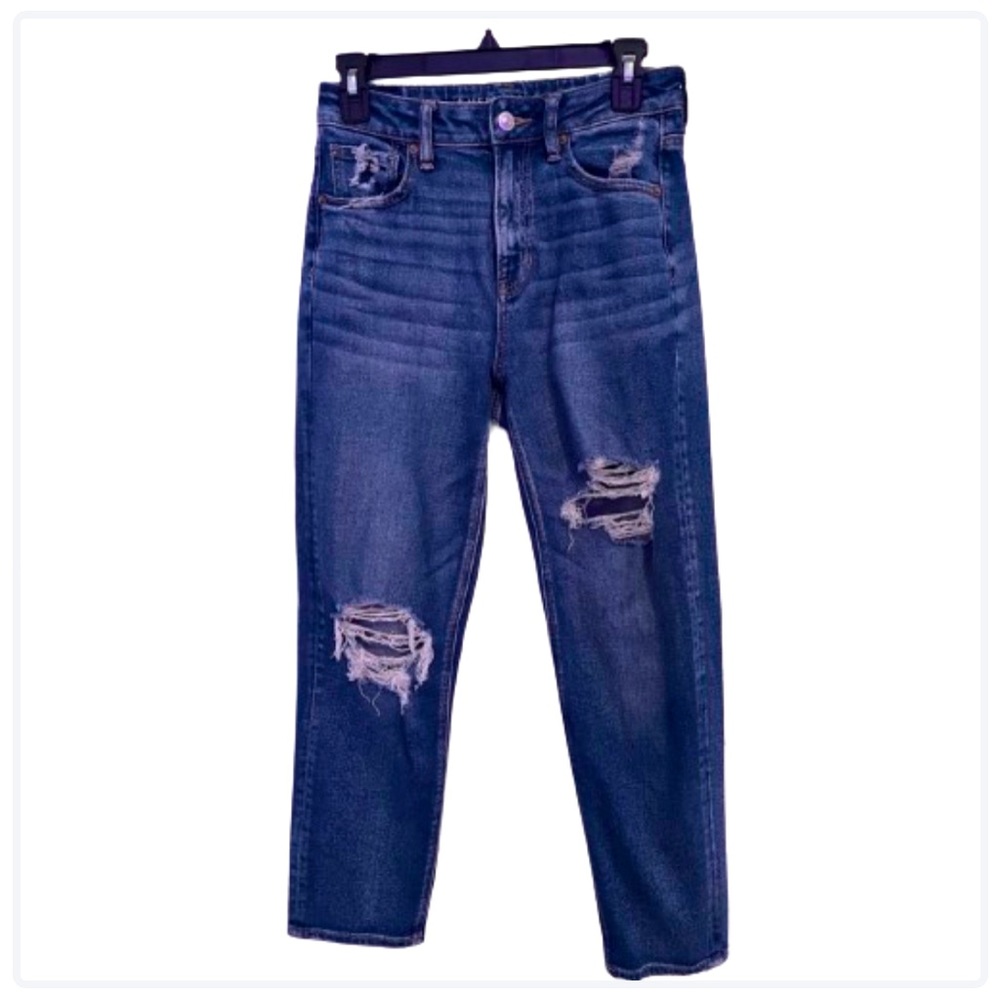 AMERICAN EAGLE STRETCH RIPPED JEANS